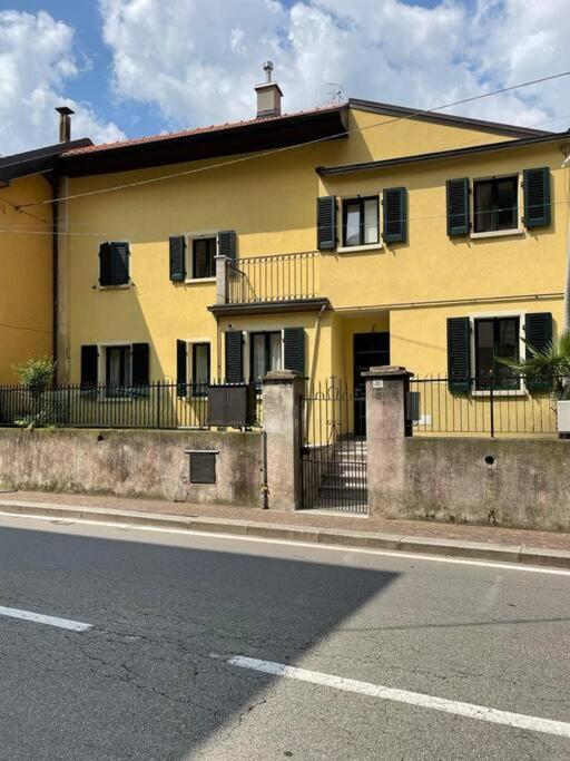 Il Giardino Nascosto Apartment Omegna Luaran gambar