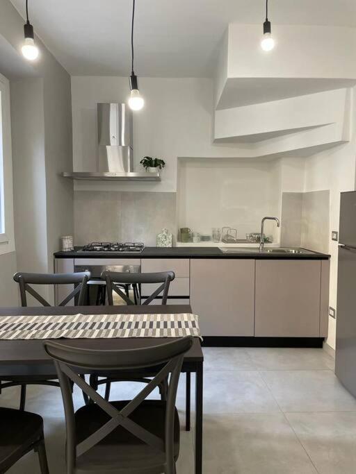 Il Giardino Nascosto Apartment Omegna Luaran gambar